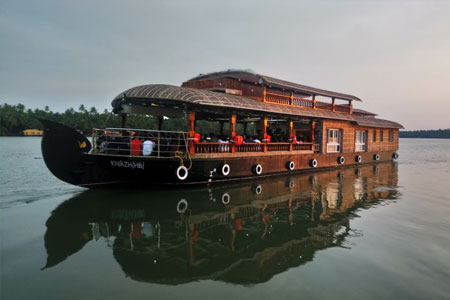 Houseboat Booking